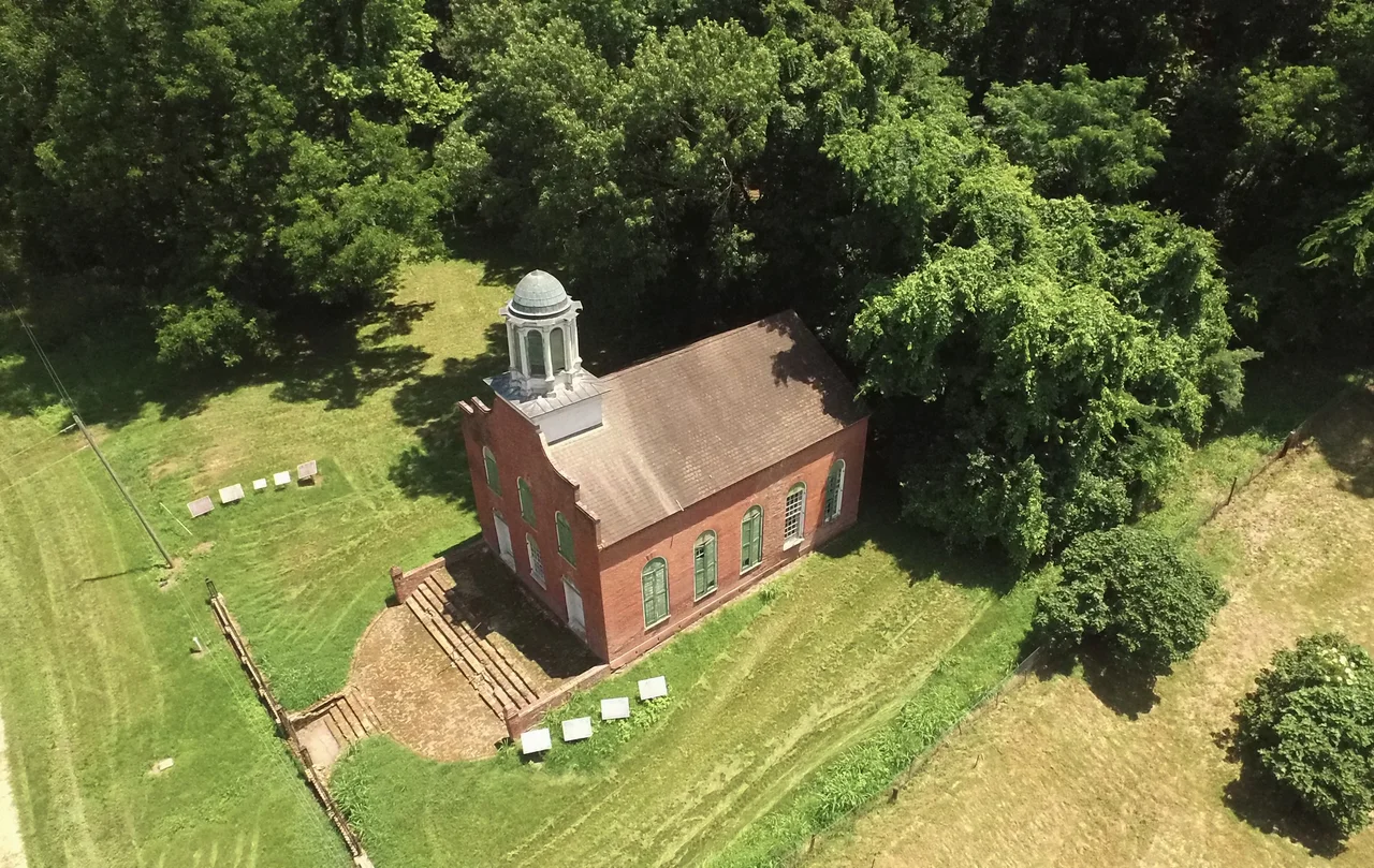 This is an image of a place or building that is listed on the National Register of Historic Places in the United States of America. Its reference number is 73001018 (Wikidata).